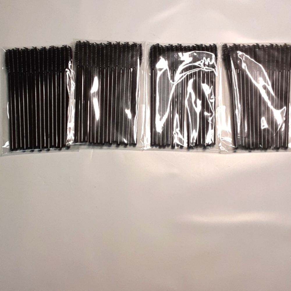 Lot bundle of 60 disposable mascara wands by Mary Kay